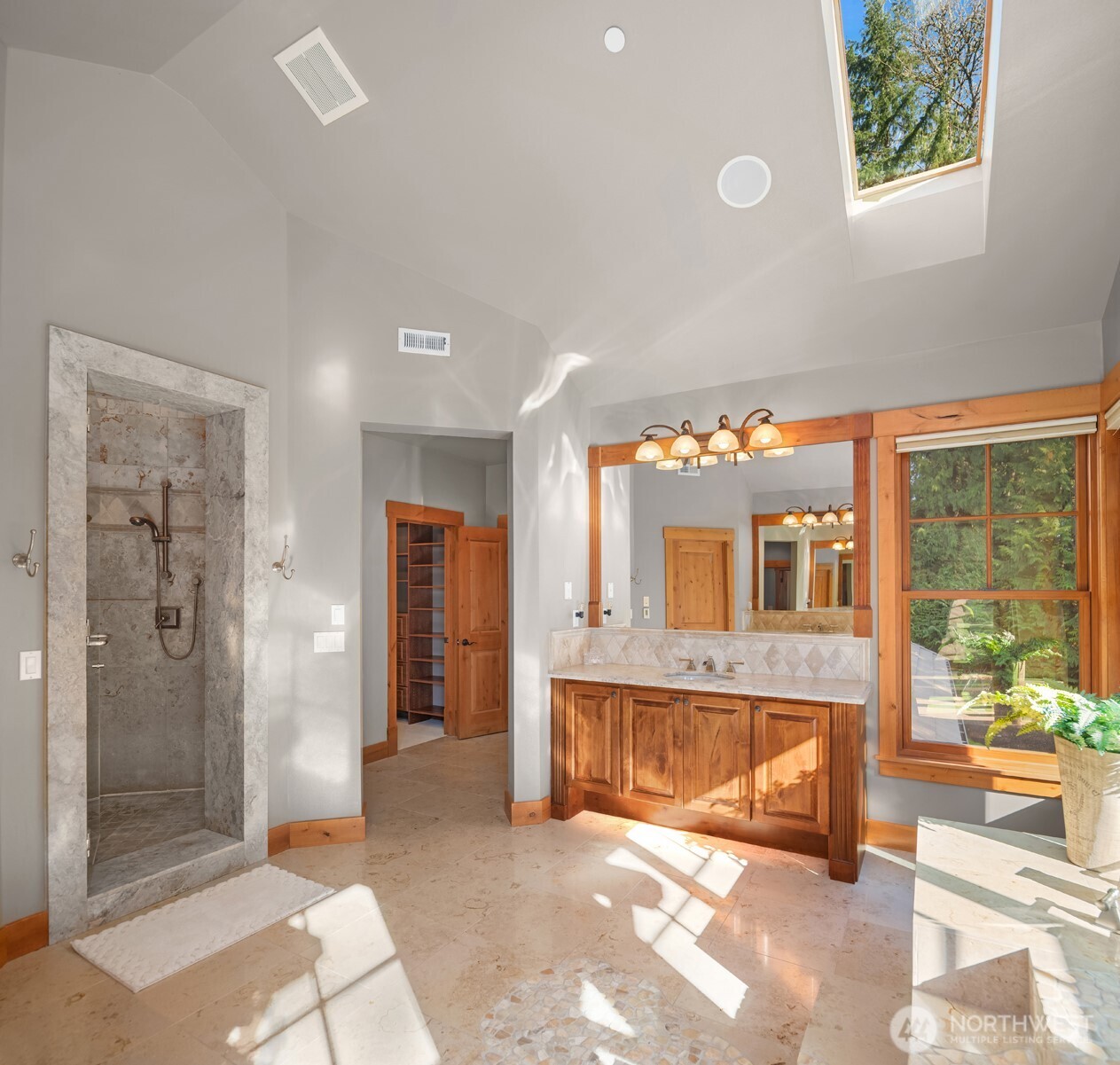 1320 289th Avenue NE, Carnation, WA 98014