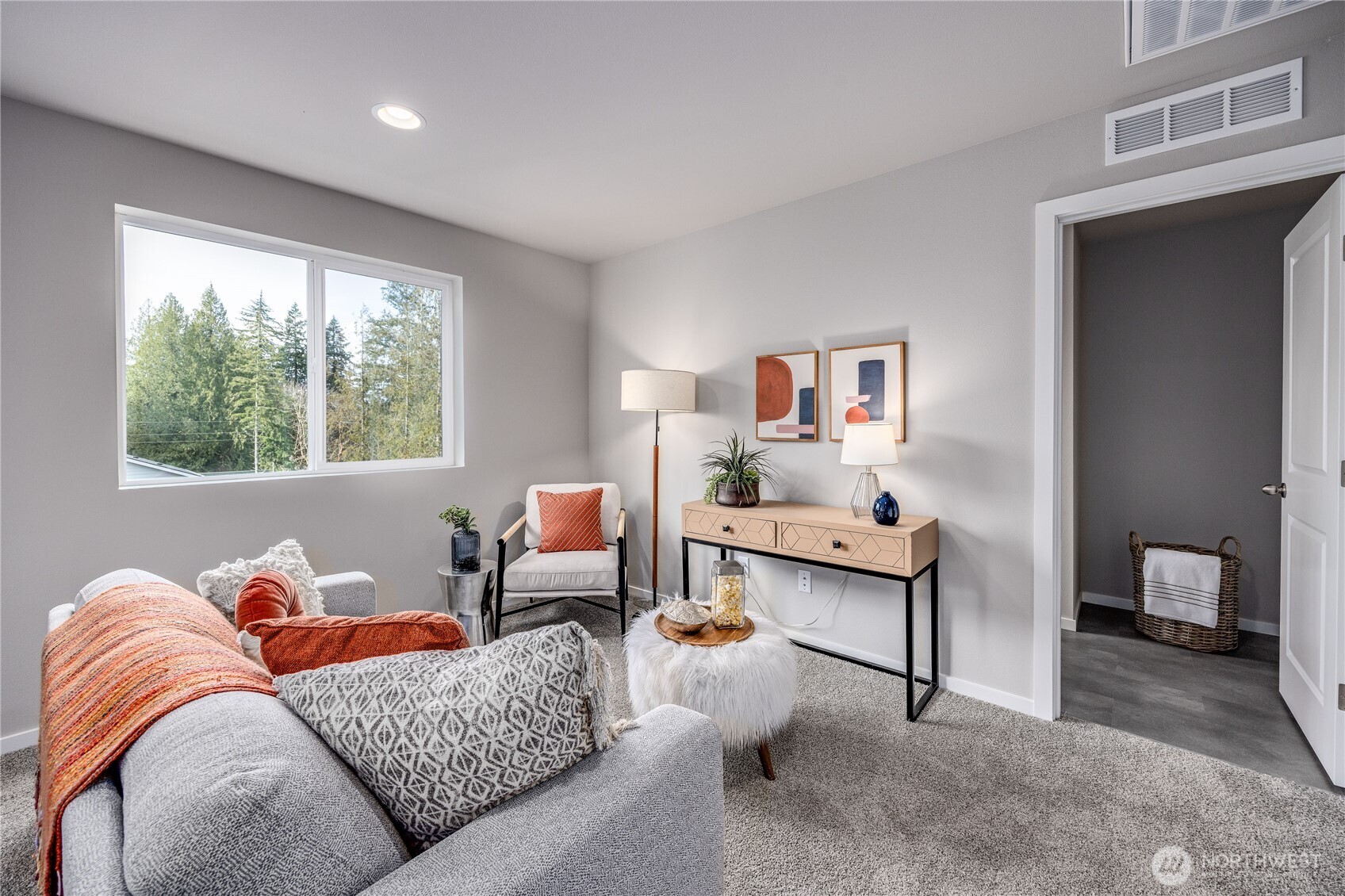 252 NE Shadowhawk Lane , Bremerton, WA 98311