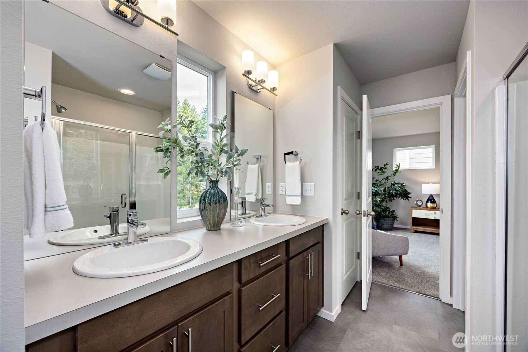 252 NE Shadowhawk Lane , Bremerton, WA 98311