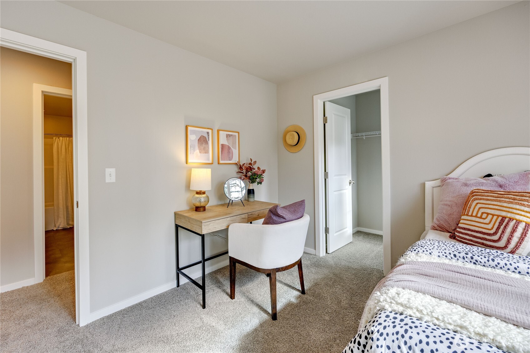 252 NE Shadowhawk Lane , Bremerton, WA 98311