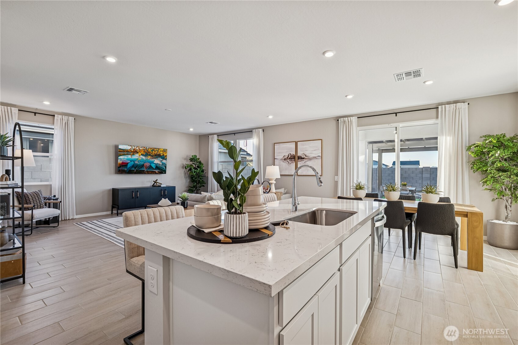 9816 Ferns Loop SE, Yelm, WA 98597