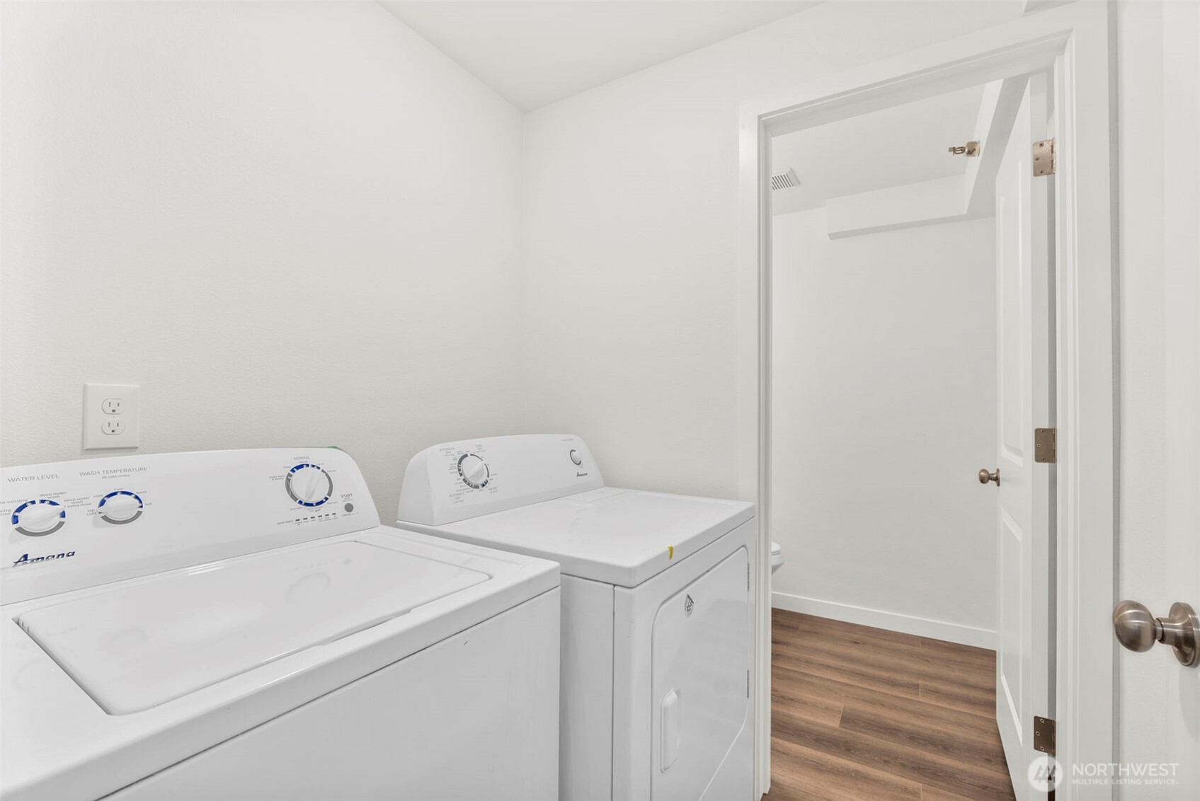 3939 10th Street SE #B3, Puyallup, WA 98374