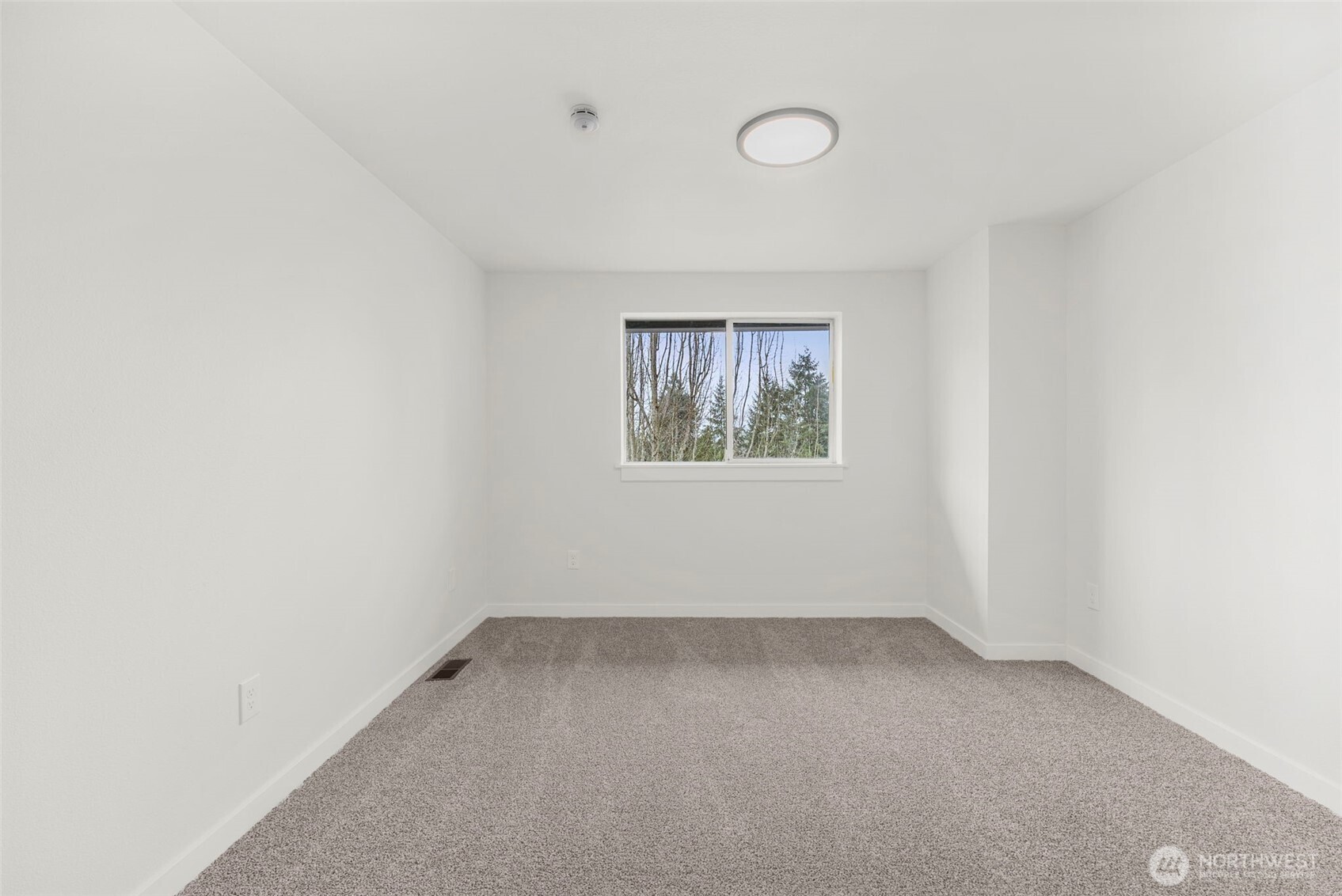 3939 10th Street SE #B3, Puyallup, WA 98374