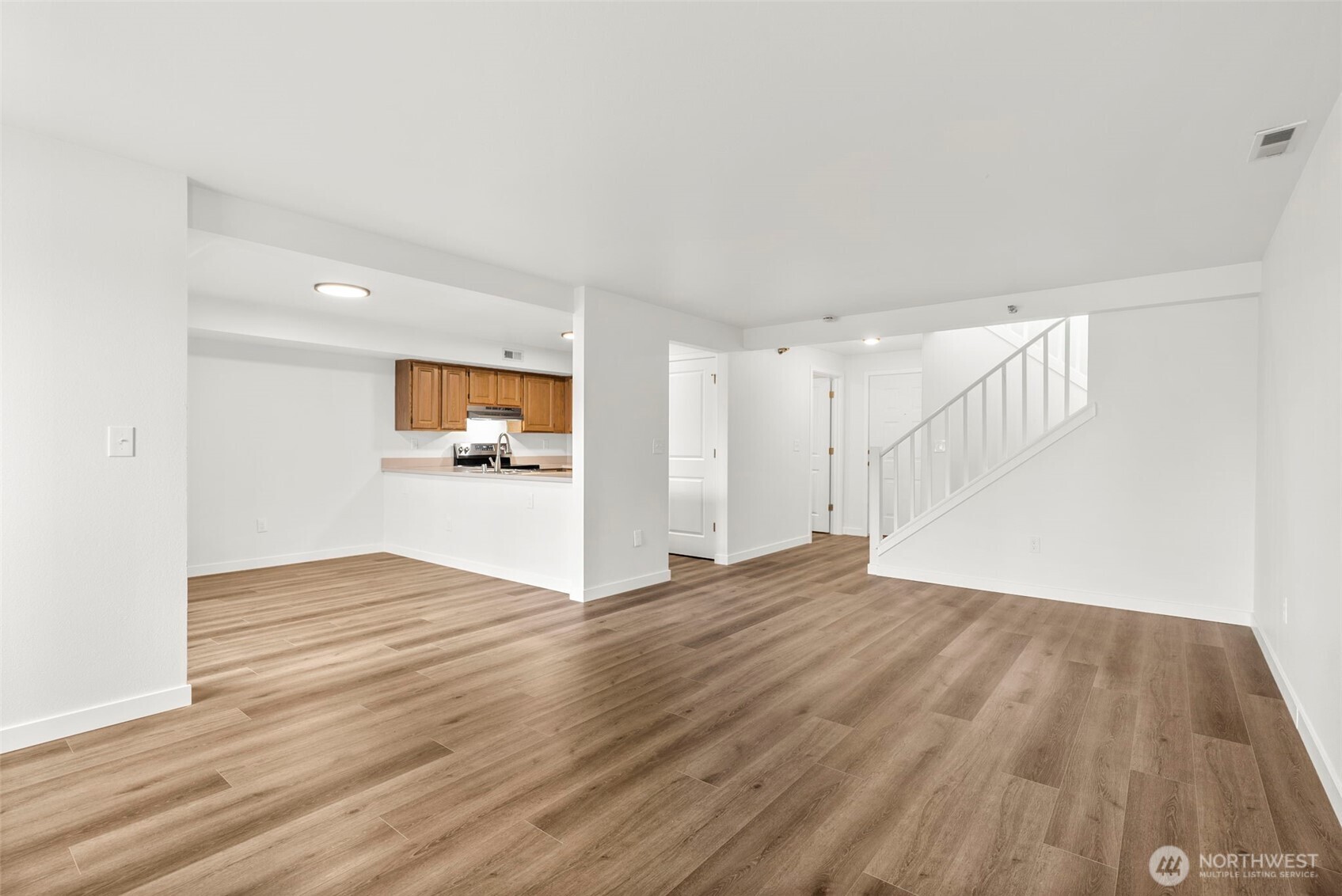 3939 10th Street SE #B3, Puyallup, WA 98374