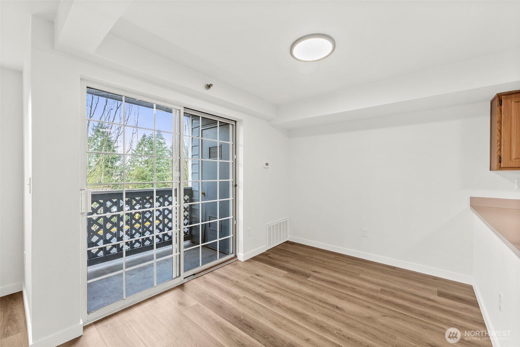 3939 10th Street SE #B3, Puyallup, WA 98374