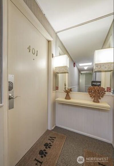 617 W Mercer Place #401, Seattle, WA 98119 - Photo 3