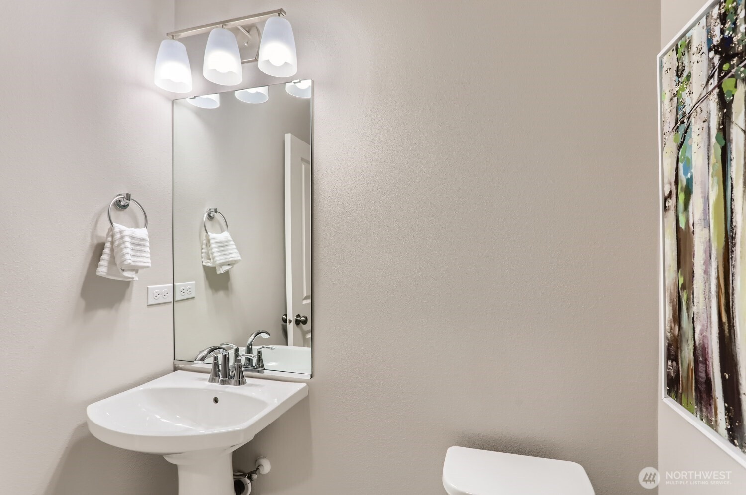 9822 Ferns Loop SE, Yelm, WA 98597