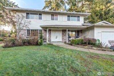 12201 SE 65th Place , Bellevue, WA 98006-4413