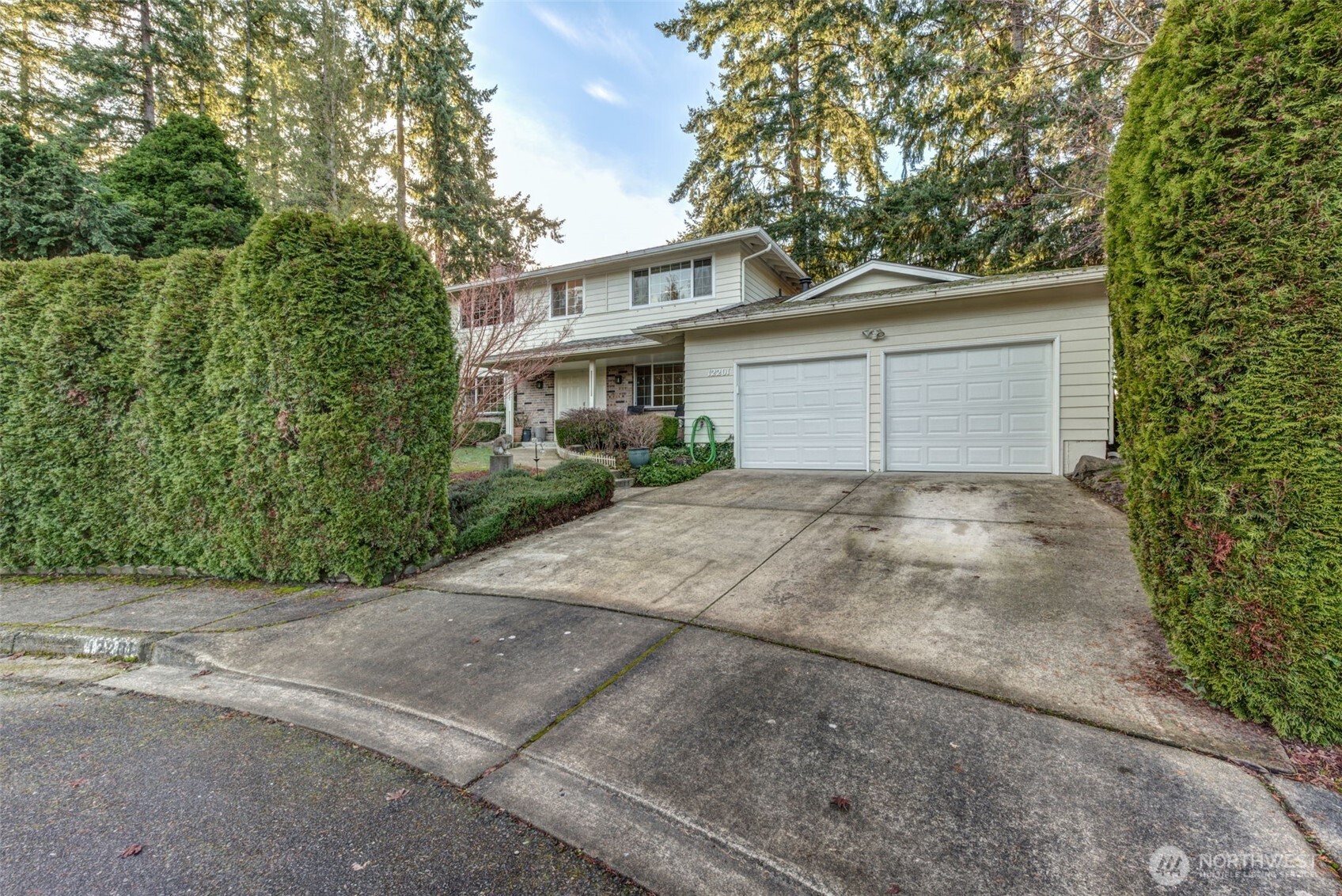 12201 SE 65th Place , Bellevue, WA 98006-4413