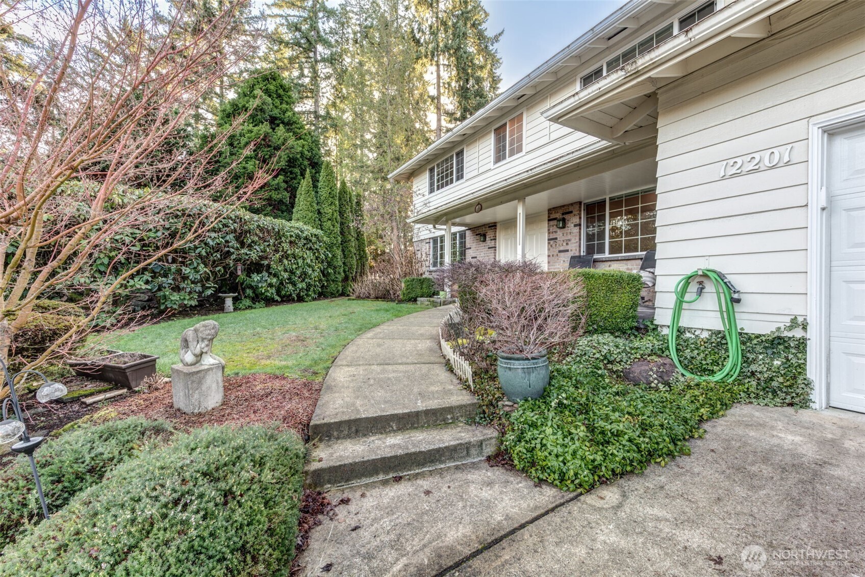 12201 SE 65th Place , Bellevue, WA 98006-4413