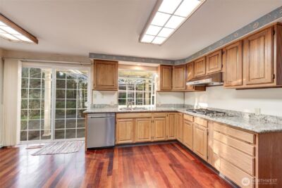 12201 SE 65th Place , Bellevue, WA 98006-4413 - Photo 10