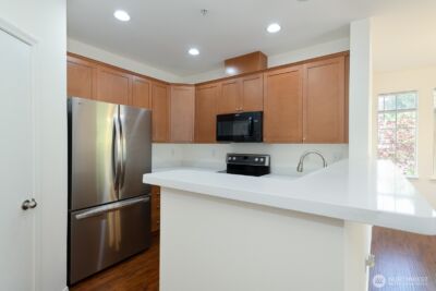 1855 Trossachs Boulevard SE #205, Sammamish, WA 98075-8072 - Photo 8