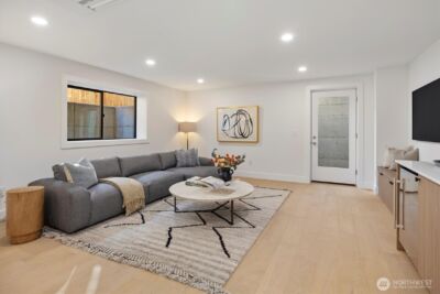 2515 35th Avenue W, Seattle, WA 98199 - Photo 14