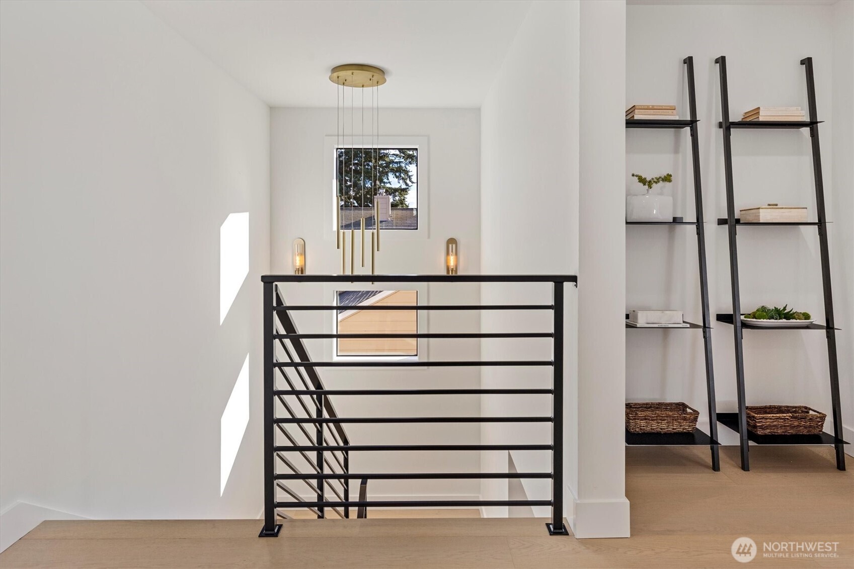 2515 35th Avenue W, Seattle, WA 98199