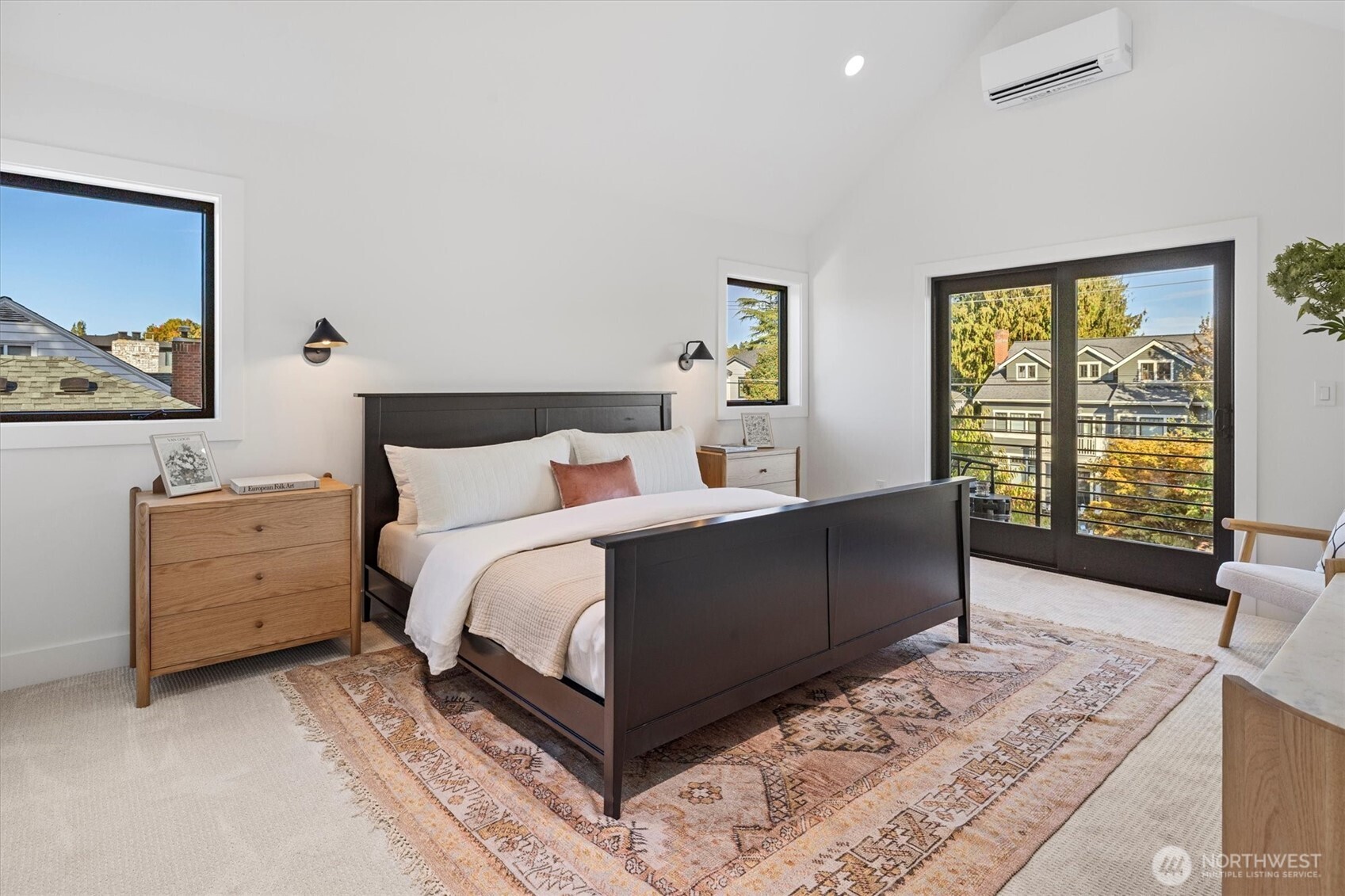 2515 35th Avenue W, Seattle, WA 98199