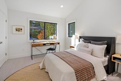 2515 35th Avenue W, Seattle, WA 98199 - Photo 29