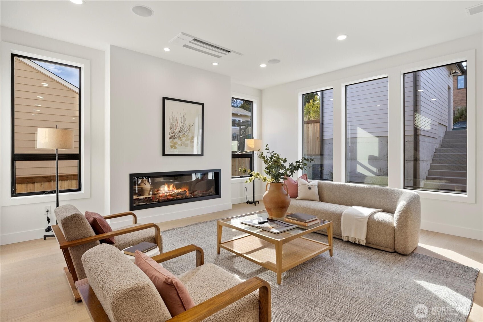 2515 35th Avenue W, Seattle, WA 98199