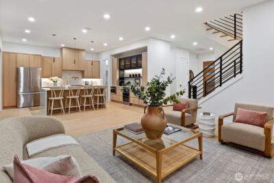 2515 35th Avenue W, Seattle, WA 98199 - Photo 9