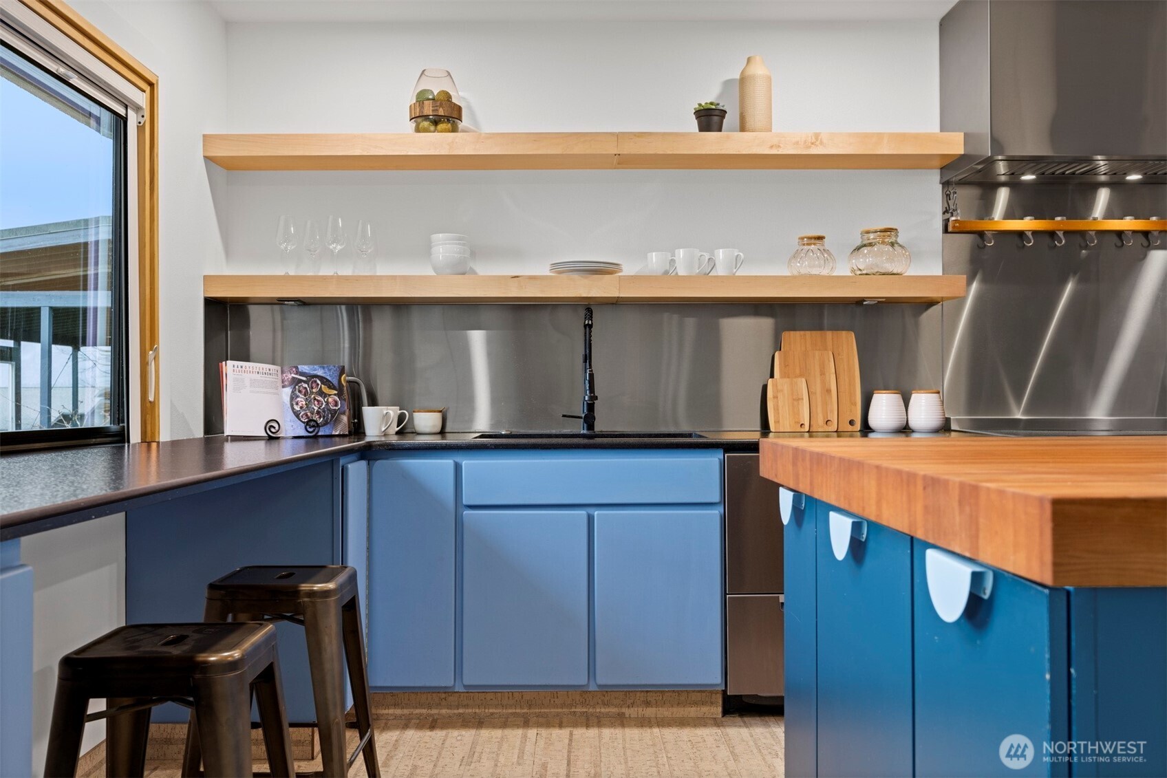 16021 Colony Road , Burlington, WA 98232