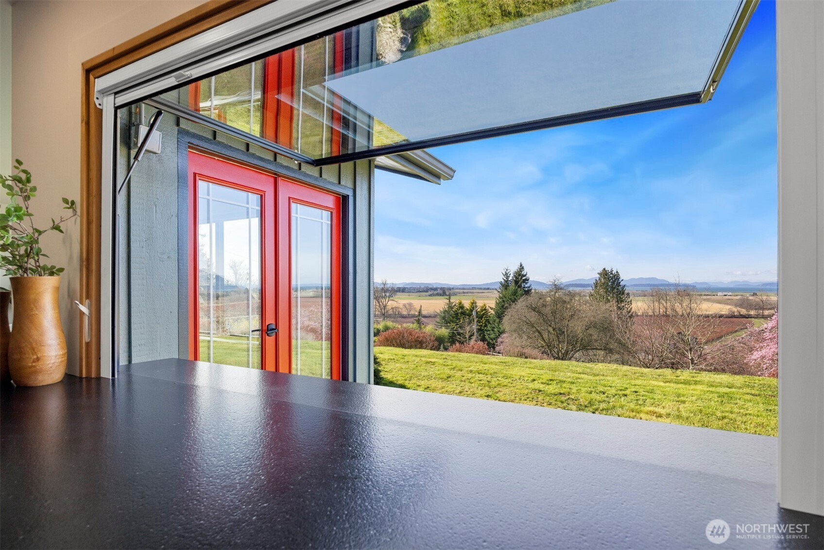 16021 Colony Road , Burlington, WA 98232