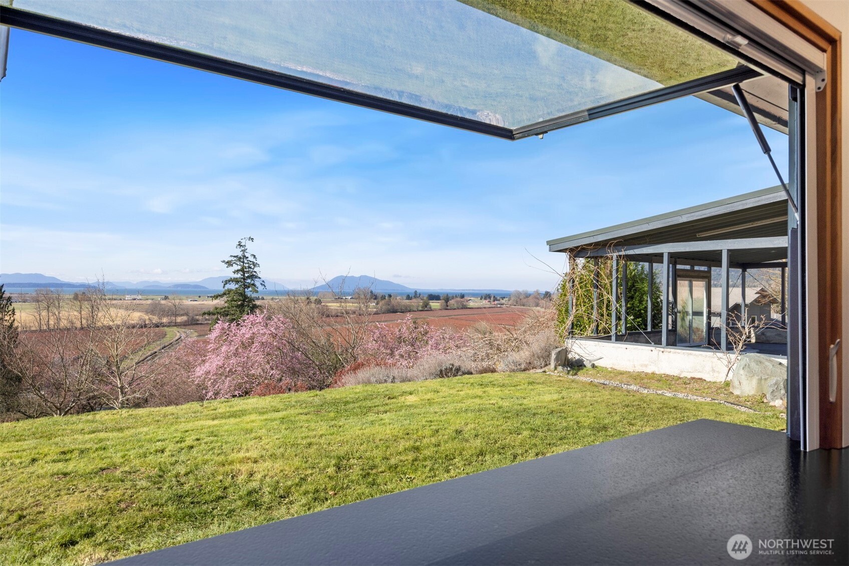 16021 Colony Road , Burlington, WA 98232