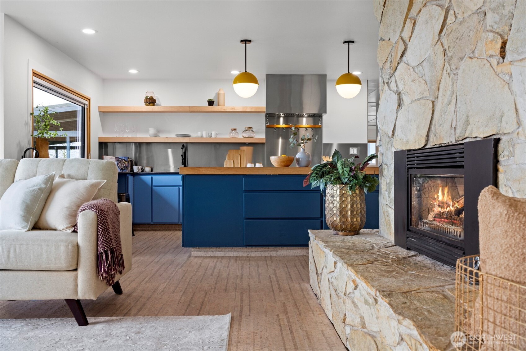 16021 Colony Road , Burlington, WA 98232