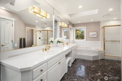 17120 SE 29th Place , Bellevue, WA 98008 - Photo 24