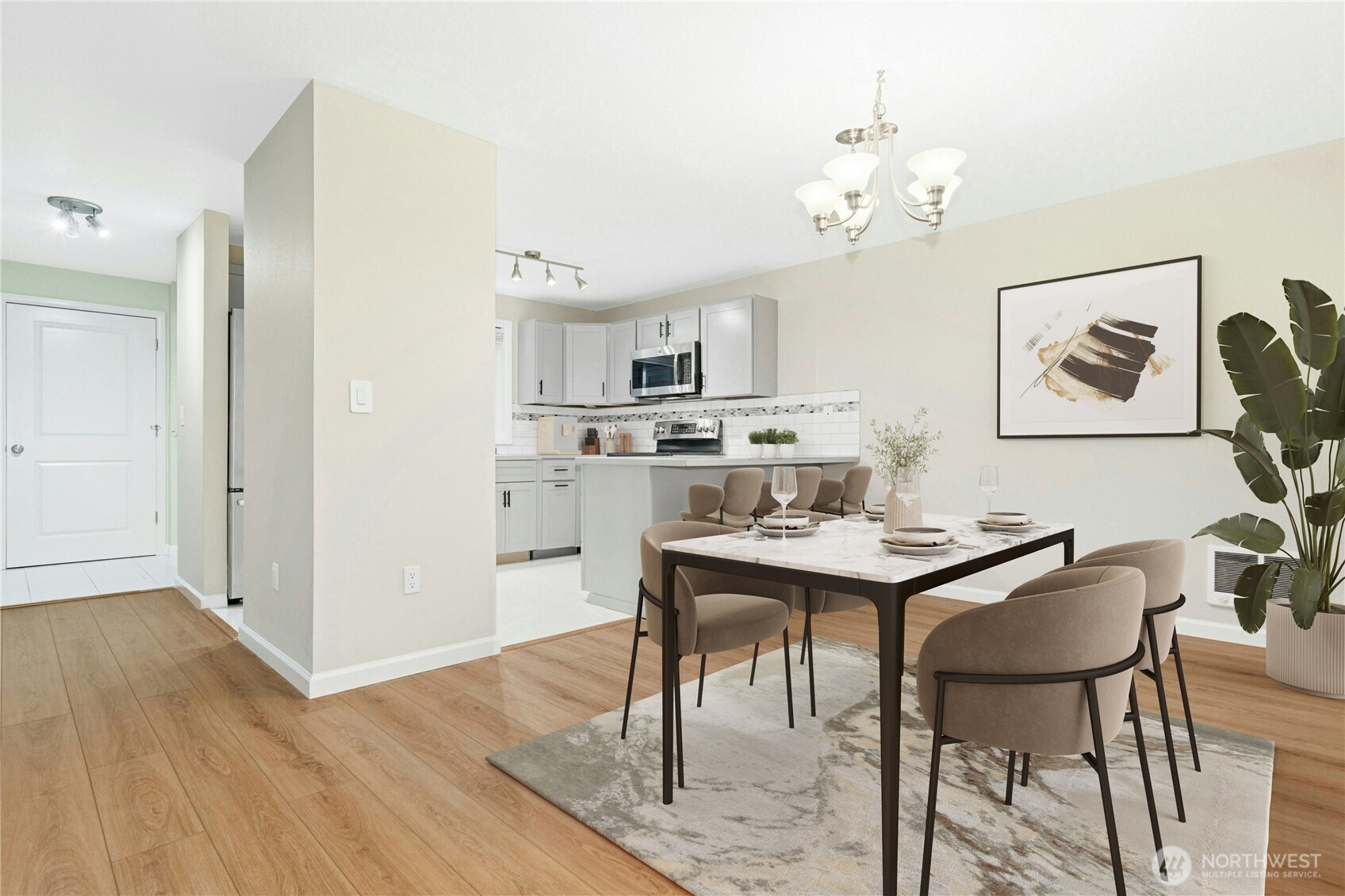 13611 8th #106, Bellevue, WA 98005