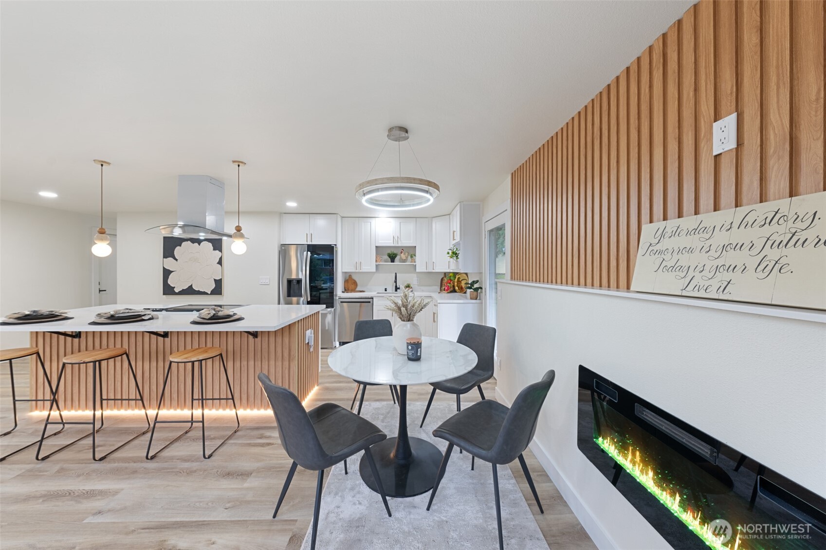 8821 S D Street , Tacoma, WA 98444