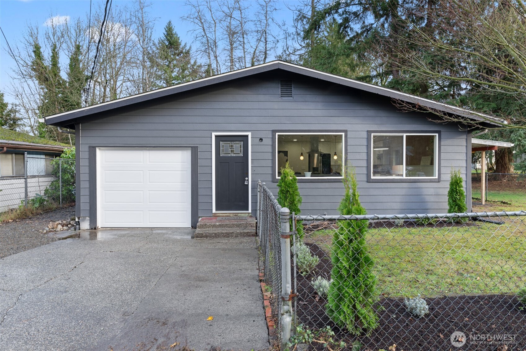8821 S D Street , Tacoma, WA 98444