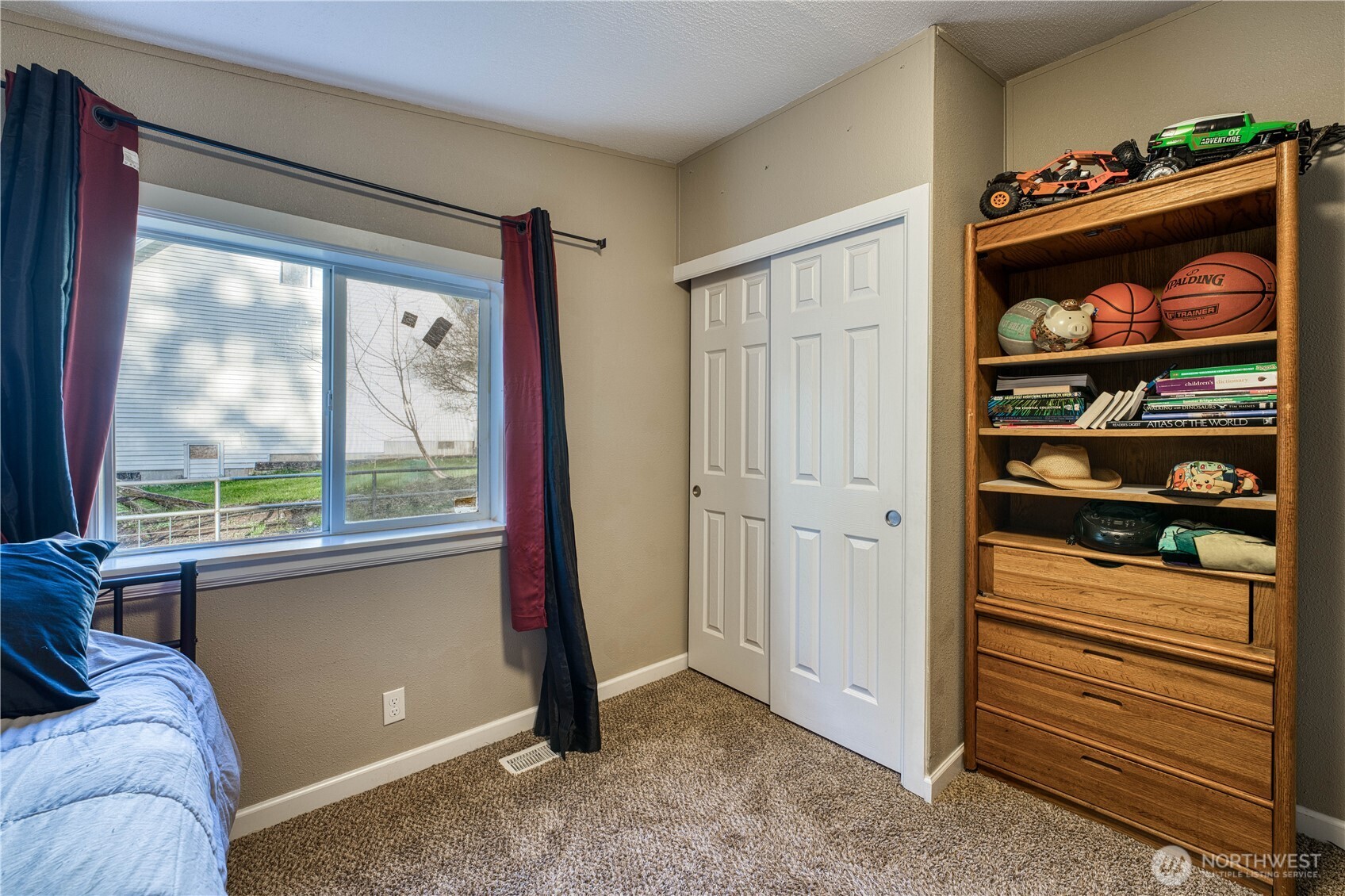 21503 Howard Avenue NE, Kingston, WA 98346