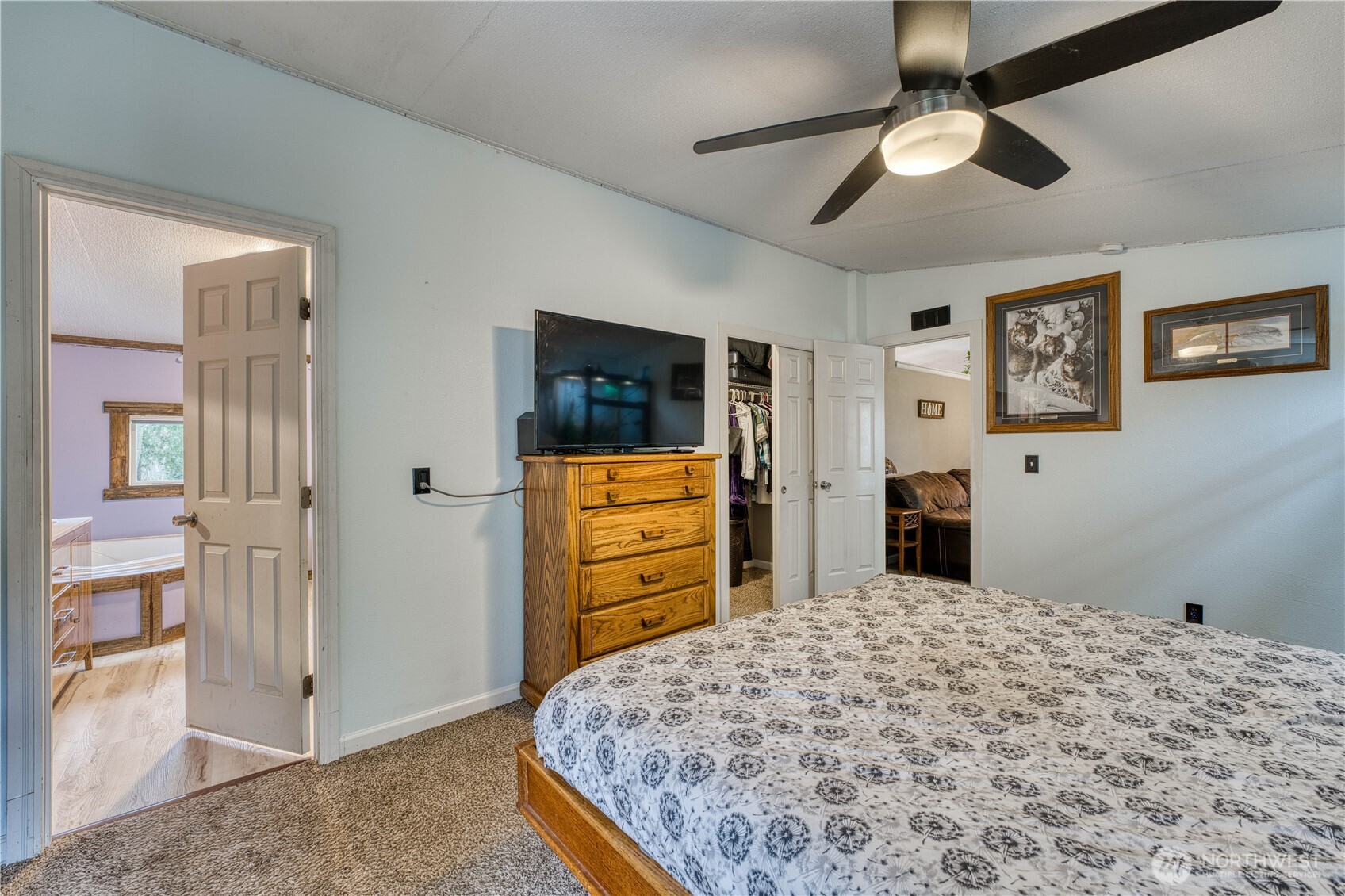 21503 Howard Avenue NE, Kingston, WA 98346