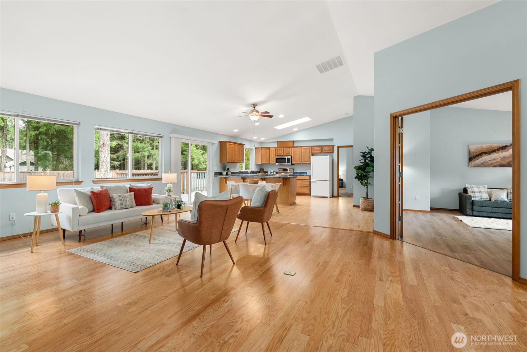 5016 E Brockdale Rd , Shelton, WA 98584