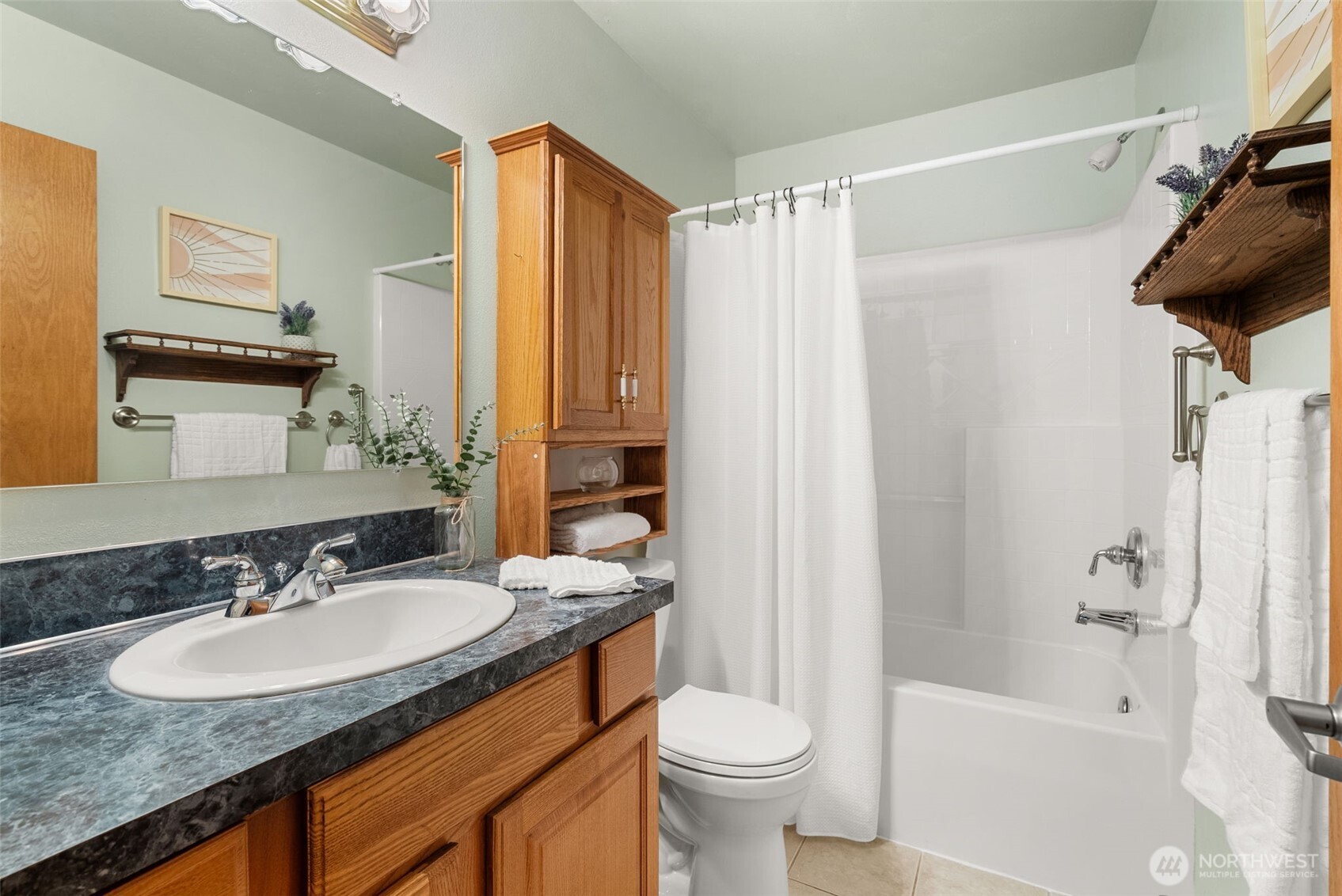 5016 E Brockdale Rd , Shelton, WA 98584