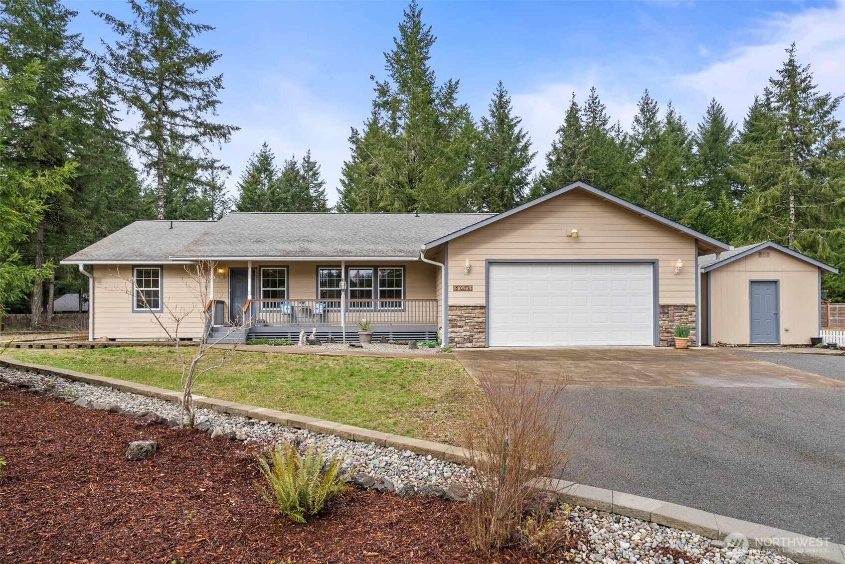 5016 E Brockdale Rd , Shelton, WA 98584