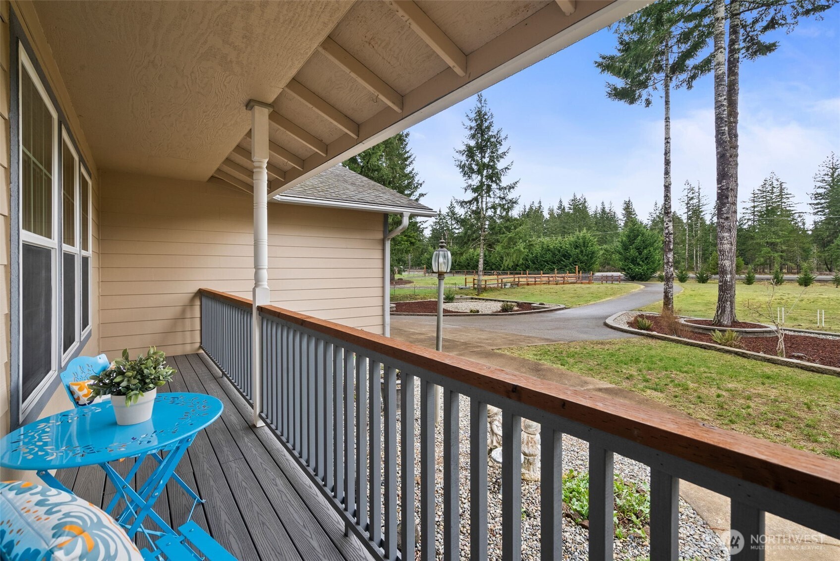 5016 E Brockdale Rd , Shelton, WA 98584
