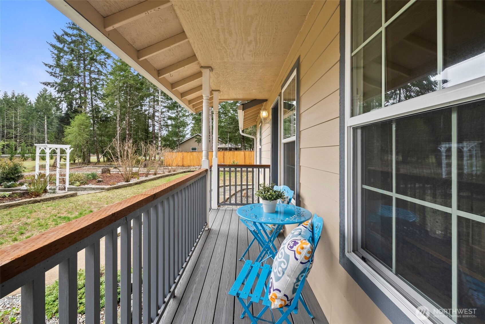 5016 E Brockdale Rd , Shelton, WA 98584