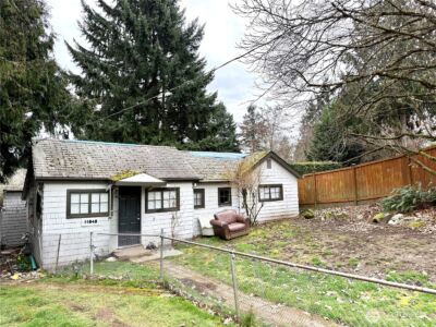 11040 11th Avenue SW, Seattle, WA 98146-3911