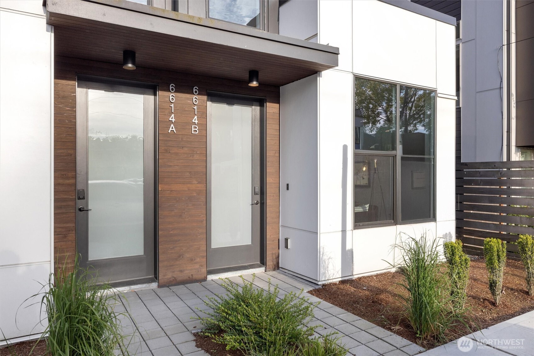 6614 Carleton Avenue S #B, Seattle, WA 98108