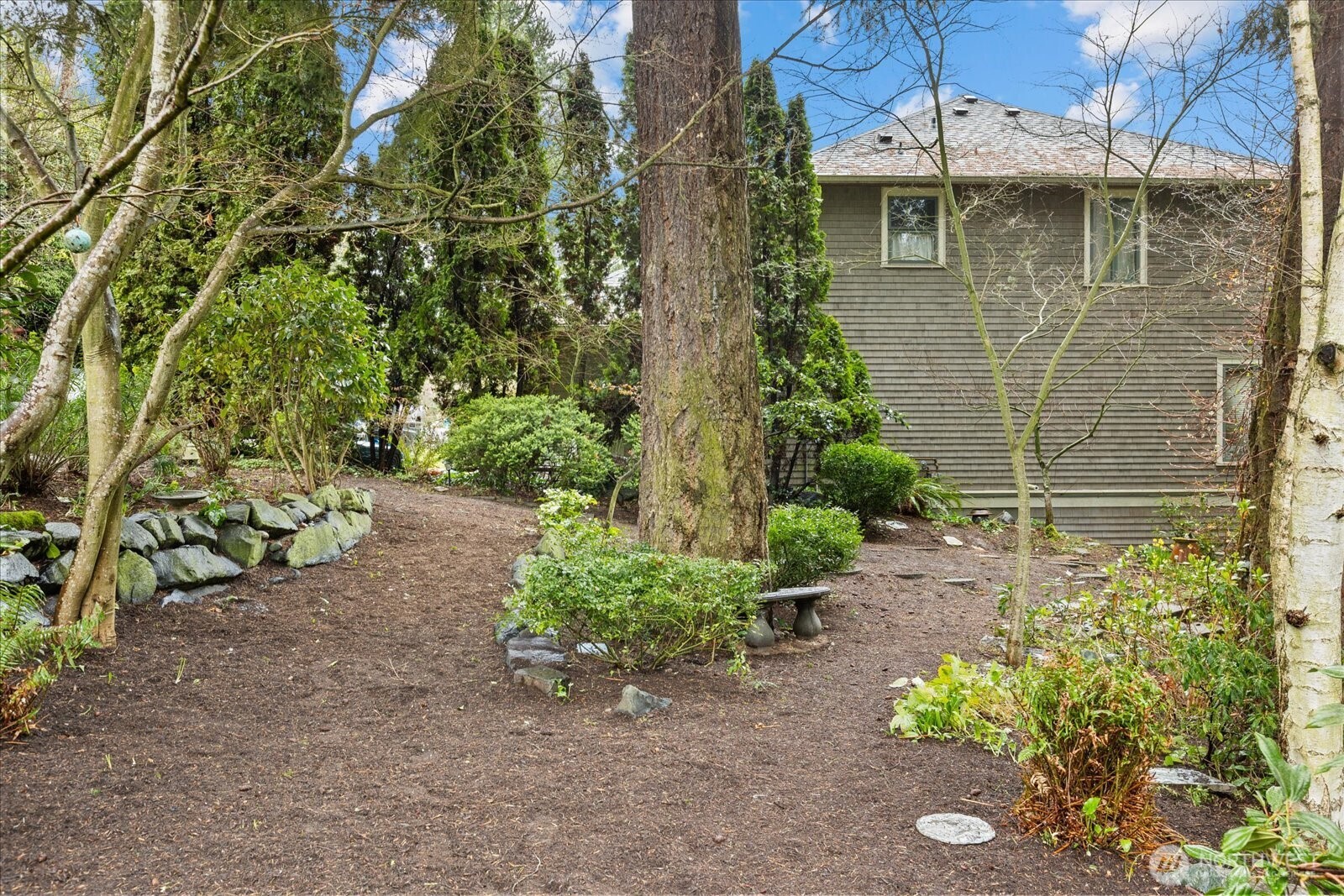 11904 Lakeside Avenue NE, Seattle, WA 98125