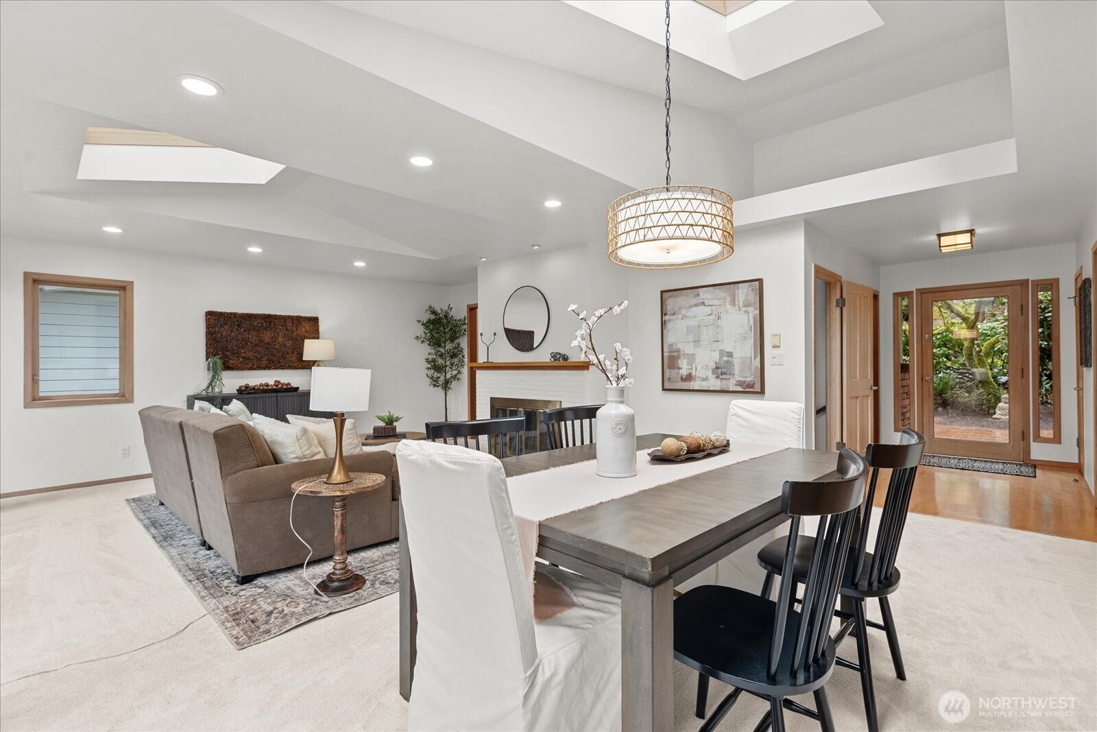 11904 Lakeside Avenue NE, Seattle, WA 98125