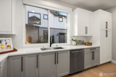 10931 NE 133rd Street , Kirkland, WA 98034 - Photo 11