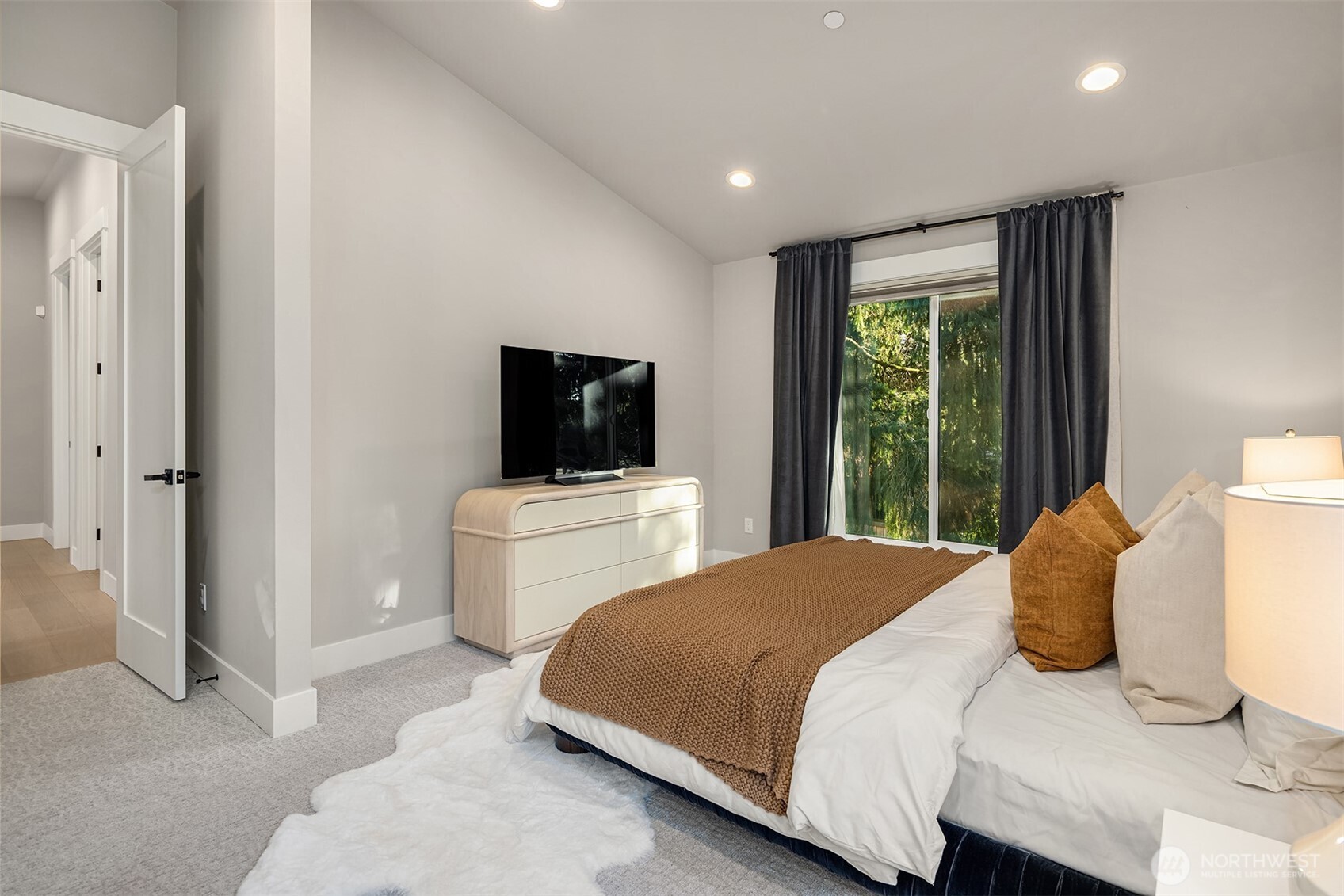 10931 NE 133rd Street , Kirkland, WA 98034