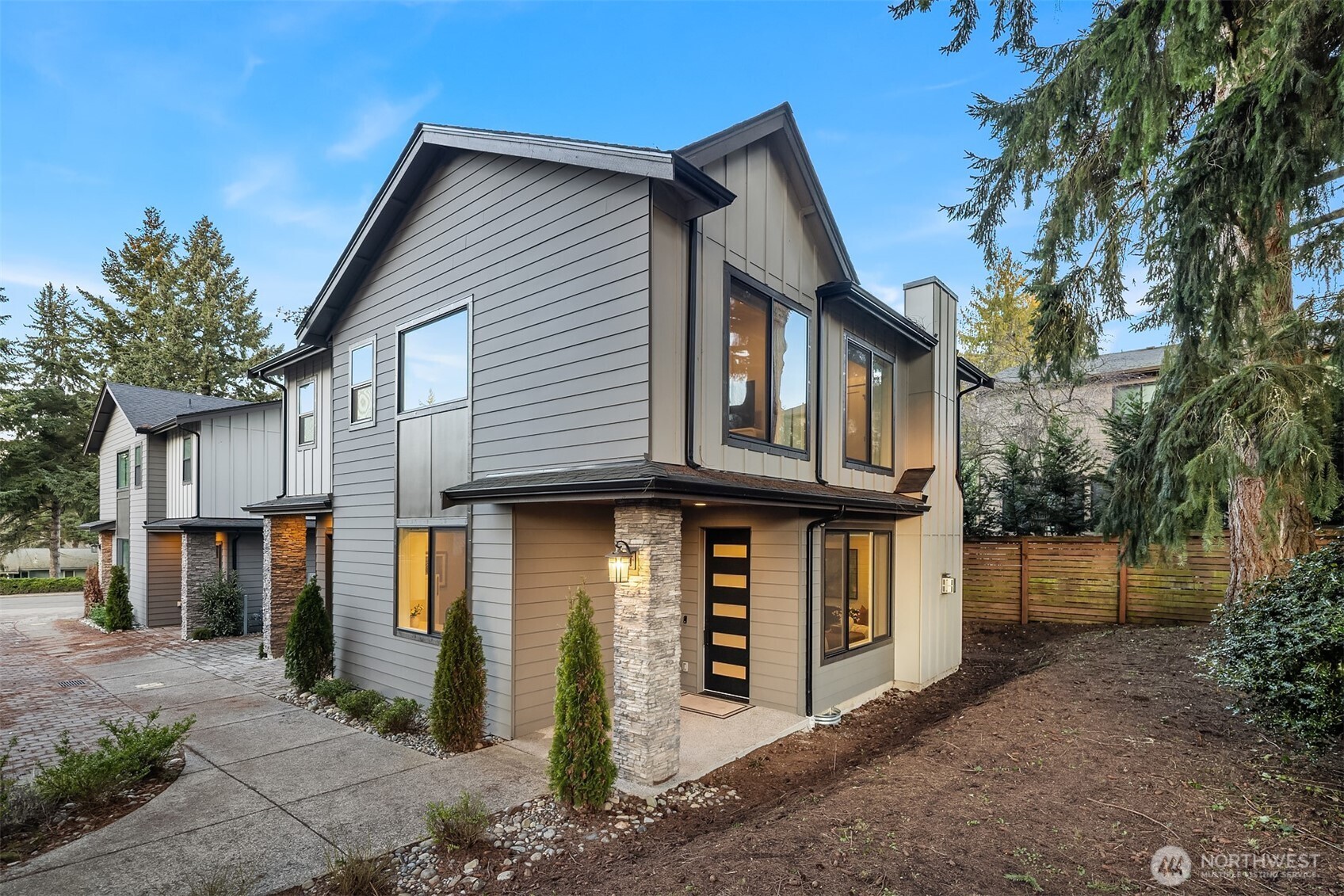 10931 NE 133rd Street , Kirkland, WA 98034
