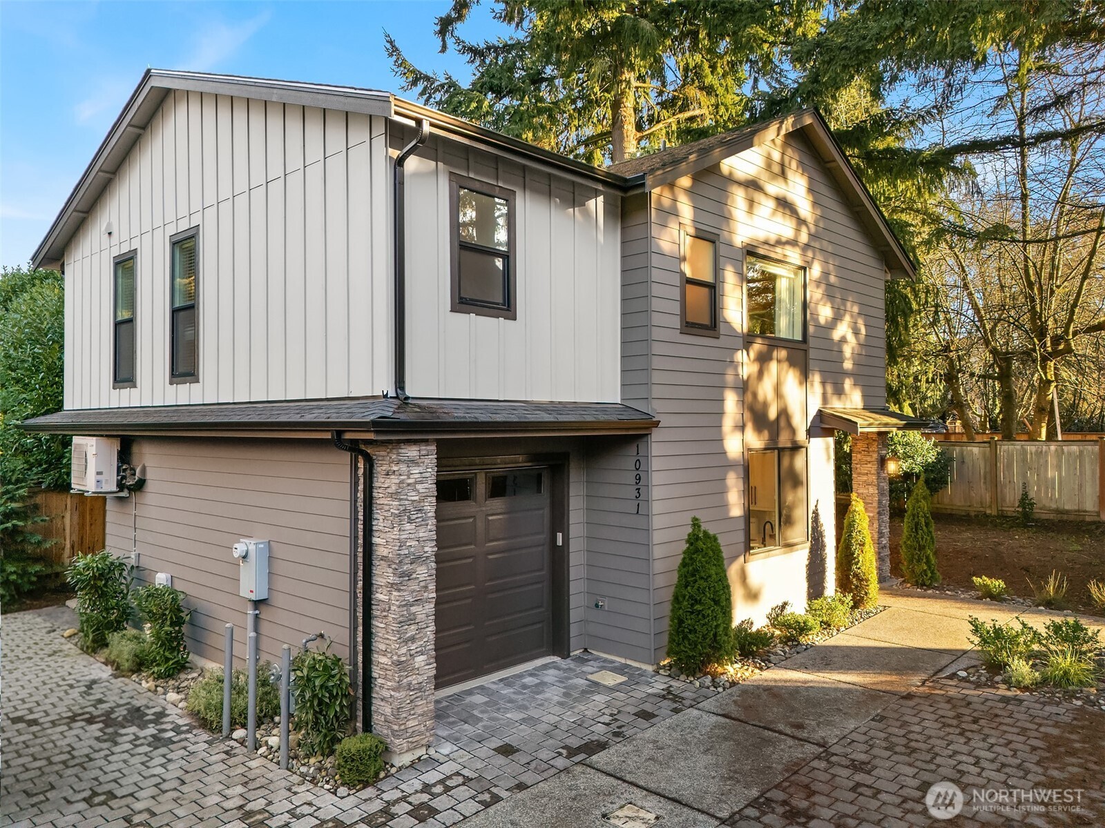 10931 NE 133rd Street , Kirkland, WA 98034