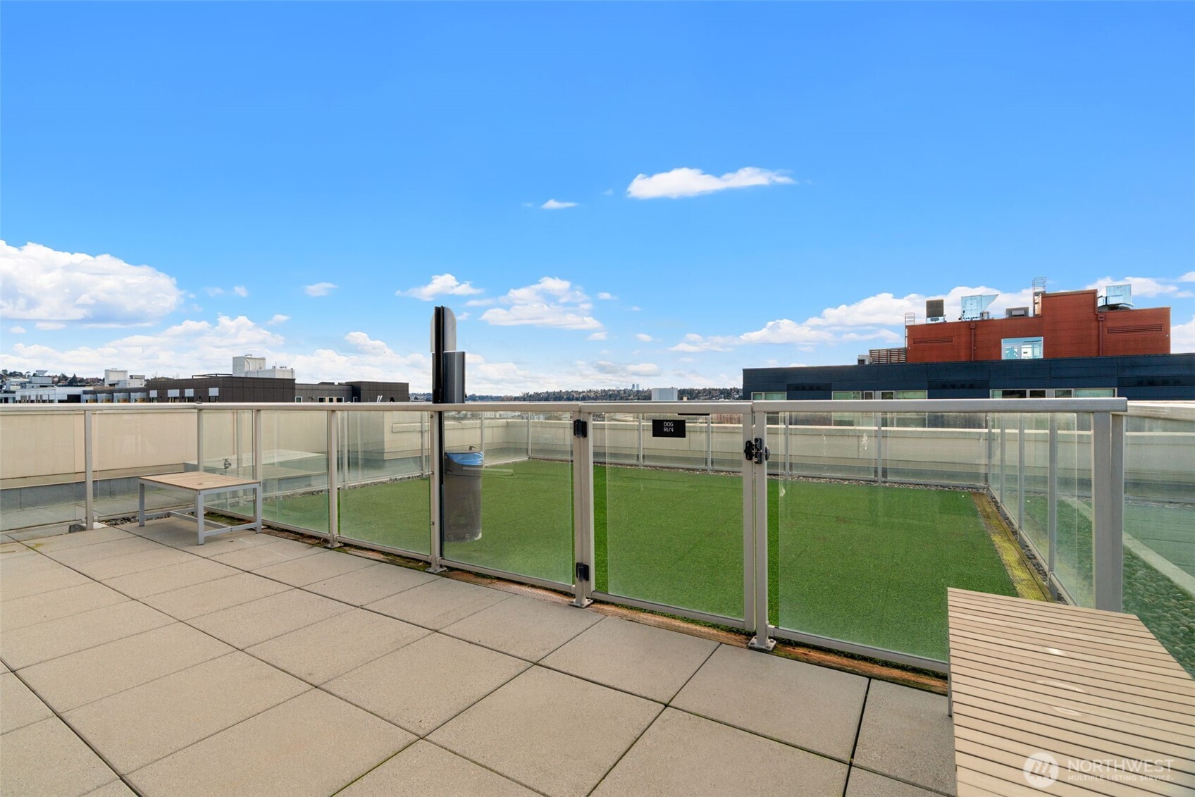 1760 NW 56th St #322, Seattle, WA 98107