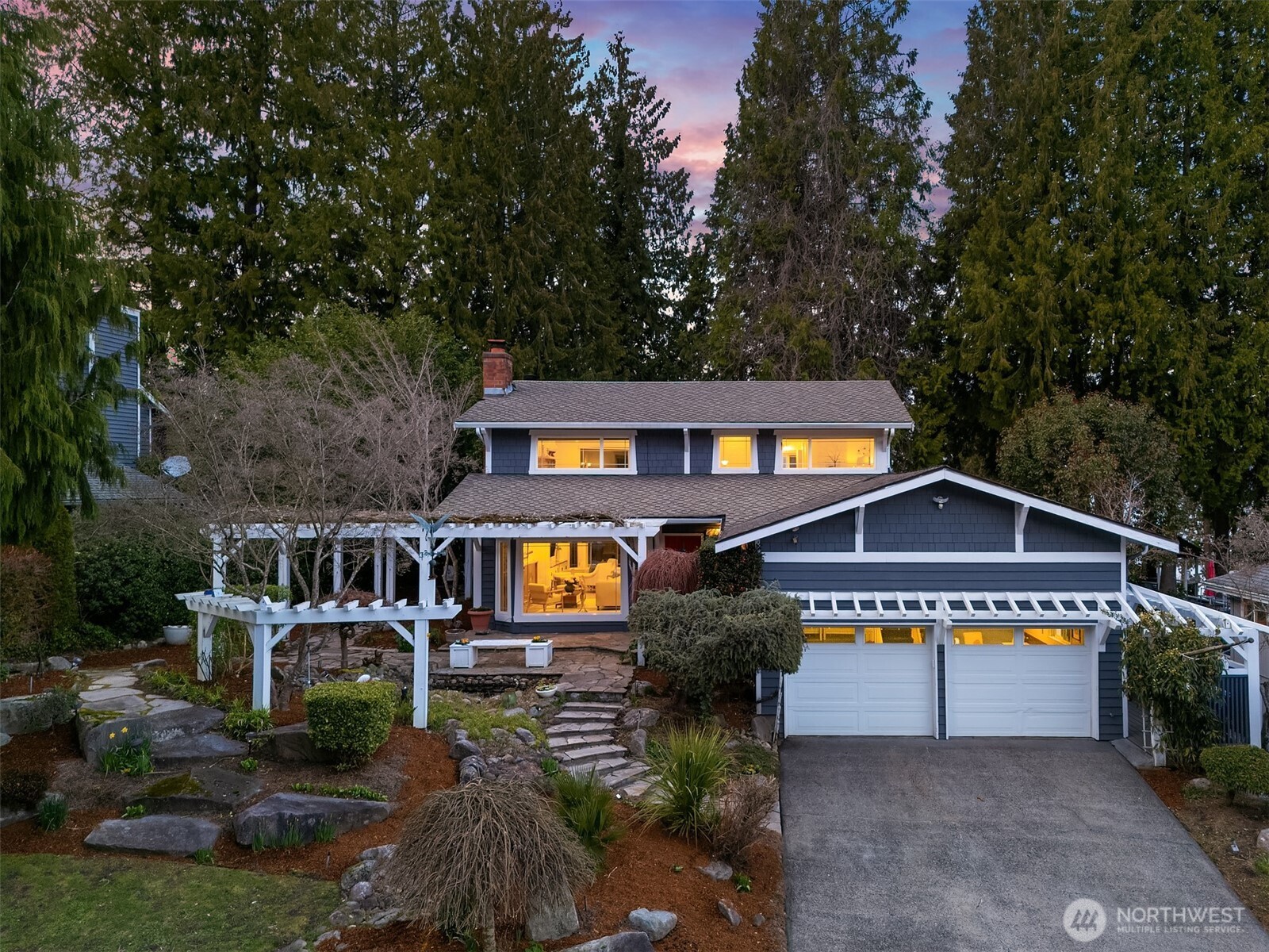 17226 SE 40th Place , Bellevue, WA 98008