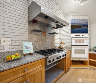 17226 SE 40th Place , Bellevue, WA 98008 - Photo 12