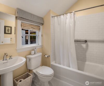 1617 Federal Avenue E, Seattle, WA 98102 - Photo 30