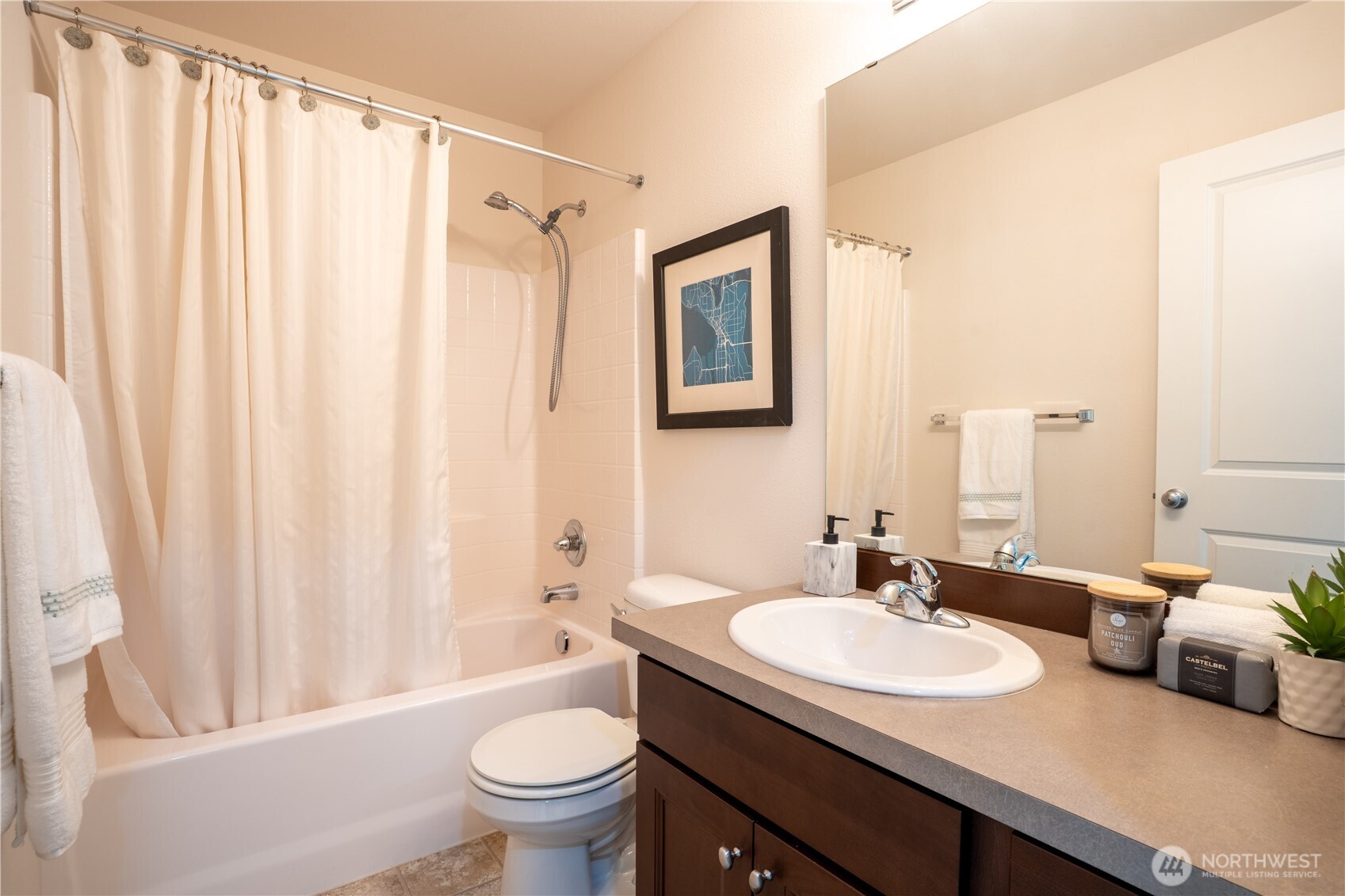 10378 157th Place NE #101, Redmond, WA 98052